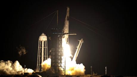 La NASA elige a SpaceX para llevar a los humanos de regreso a la Luna