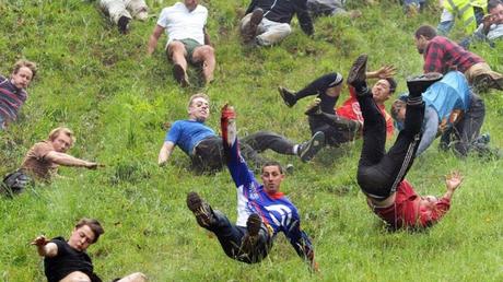 Festival del queso rodante, todo de esta divertida carrera