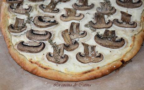 Coca de champiñones