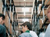 DEKRA ofrece formación estanterías metálicas para mejorar seguridad trabajo