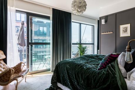 delikatissen white decor tiny apartment decor techos altos scandinavian decor nordic style iluminación nórdica grandes ventanales estilo nórdico decoración luminosa decoración escandinava bright decor big windows scandinavia  