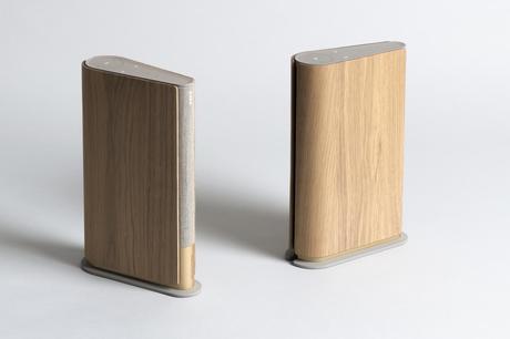 Beosound “Emerge” hace que la tecnología del hogar se integre y el sistema de altavoces desaparezca. Beosound “Emerge” hace que la tecnología del hogar se integre y el sistema de altavoces desaparezca.