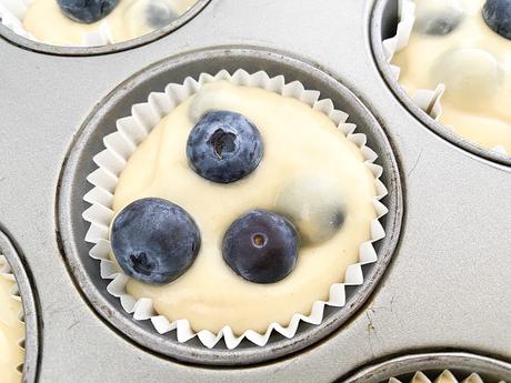 delikatissen postres con arándanos muffins fáciles muffins de frutas muffins de arándanos muffins caseras merienda fruit muffins easy muffins dulces de arándanos desayuno brunch Blueberry Muffins blueberry dessert  