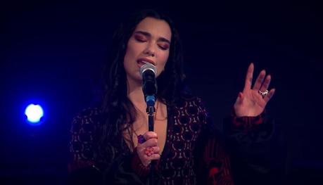 Actuación de Dua LIpa en BBC Radio 1