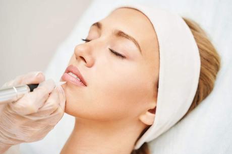 Curso micropigmentación en Madrid. Reciclarse a nivel profesional