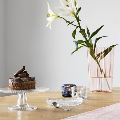 delikatissen nordic desing menaje de mesa menaje de hogar menaje de cocina jarrones de diseño home accesories finish design diseño nórdico diseño finlandia diseño finlandés diseño de cristal porcelana cerámica design vase design glass design finland decor accesories accesorios decoración  