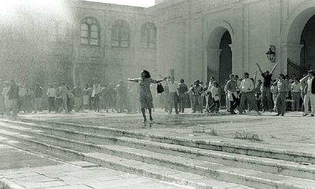 El olvido como fuente de memorias- Análisis y crítica de la exposición colectiva “Colmar de memoria el olvido” en Asunción, 2021