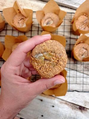 Muffins integrales de plátano con crema de cacahuete - Sin lácteos, sin huevo y sin soja