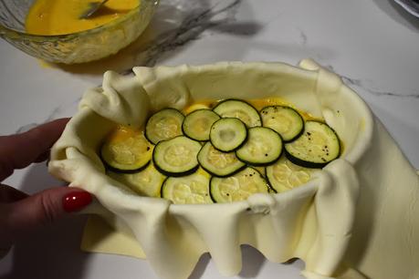 Tortilla de calabacín envuelta en hojaldre