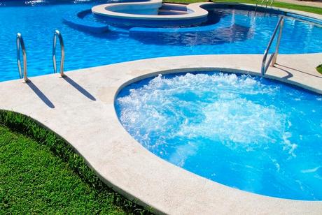 ¿Cómo comprobar el pH del agua de una piscina? ¿Cómo comprobar el pH del agua de una piscina?