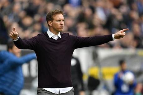 Julian Nagelsmann : Latest Liverpool news: Julian Nagelsmann open to Liverpool job / He is currently manager of bundesliga club rb leipzig. Bayern munich have opened talks to hire rb leipzig's julian nagelsmann as their new manager. Julian Nagelsmann, innovator met potlood en liniaal ...