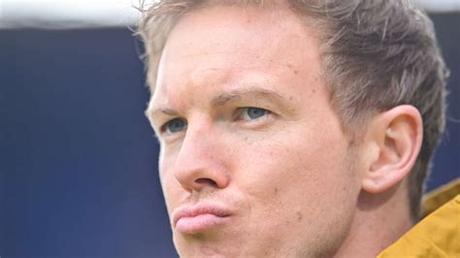 He is liked and respected by his players, but not taken for granted. TSG 1899 Hoffenheim: Trainer Julian Nagelsmann vor Spiel ...