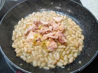 HABICHUELAS BLANCAS POCHADAS CON FAISAN EN ESCABECHE