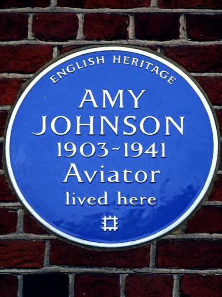 Amy_Johnson_1903-1941_Aviator_lived_here