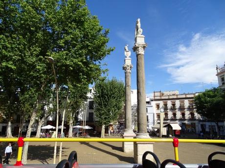 Un paseo de altura recorriendo Sevilla en autobus