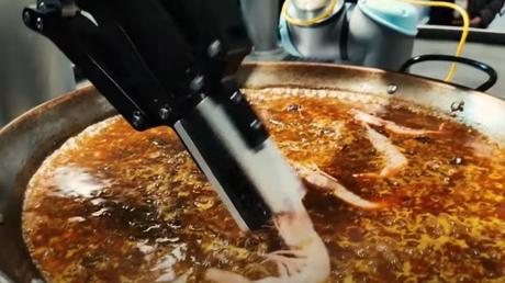 El primer robot del mundo que cocina paella