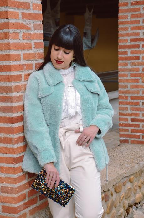 Fluffly mint coat