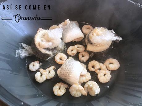 Popietas de lubina y gambas a la sidra Popietas de lubina y gambas a la sidra