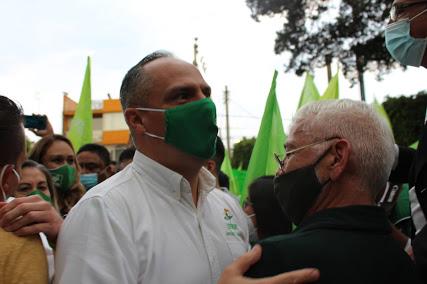 TLÁLOC BENDICE CON LLUVIA EL ARRANQUE DE CAMPAÑA DE JESÚS CUANALO