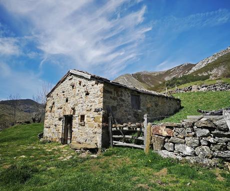 RUTA DE LAS BRAÑAS ALLERANAS RUTA DE LAS BRAÑAS ALLERANAS