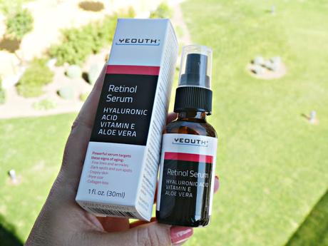 Retinol y ácido hialurónico de Yeouth, un sérum eficaz contra las manchas y la textura cutánea