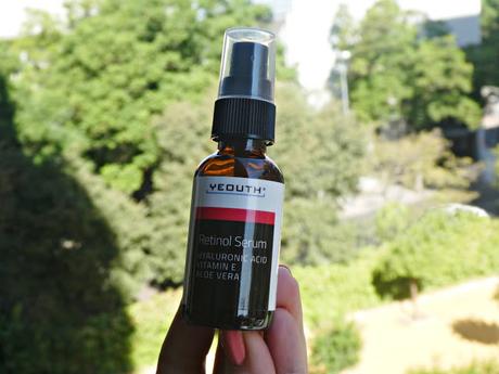 Retinol y ácido hialurónico de Yeouth, un sérum eficaz contra las manchas y la textura cutánea