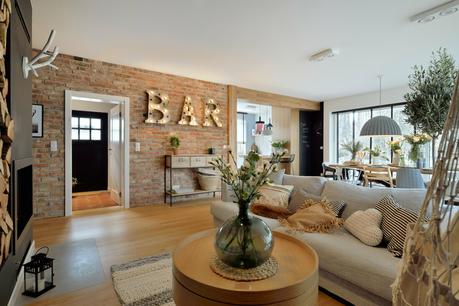 delikatissen warm interiors scandinavian warm decor open-plan interior madera y negro interior diáfano interior cálido interior abierto decoración acogedora cozy decor cocina nórdica cocina blanca cocina americana cocina abierta  