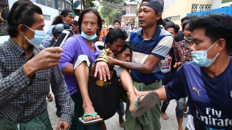 Myanmar: 8 muertes durante protestas de este domingo contra la Junta Militar