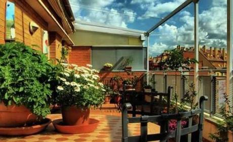 Balcones y terrazas vestidos de primavera