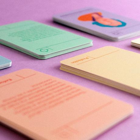 'Feme', un juego de cartas que promueve el liderazgo femenino
