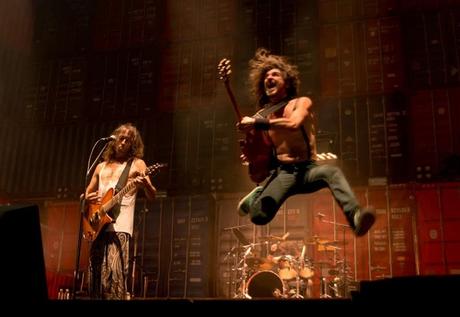 Robe aconseja devolver las entradas de la gira de despedida de Extremoduro