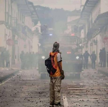 Colombia Arde: No es por Reforma Tributaria, es por Hambre y Dignidad