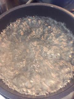 TAPA DE HUMMUS DE HABAS TIERNAS Y JAMON IBERICO