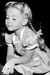 3a8c2d1ace885f4f9f67adcd4ef74438 Natalie Wood