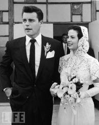0b67b1e3f60cb3874e1653543ff58d7f Natalie Wood