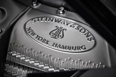 Steinway & Sons Spirio R B211 Black Masterpiece