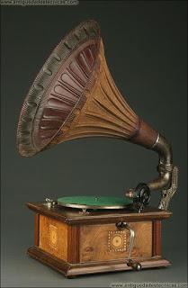 4.545 - SUENA GRAMOLA...