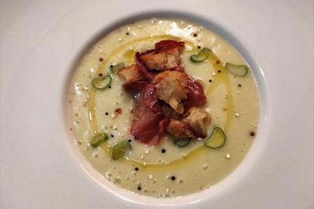 Crema de cebolleta y ajetes tiernos Crema de cebolleta y ajetes tiernos