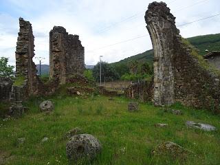 Imagen del mes: Ruinas de la iglesia de Nuestra Señora del Vado, en Cabezuela del Valle