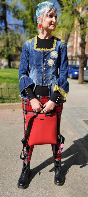 Chaqueta vaquera y leggings outfit