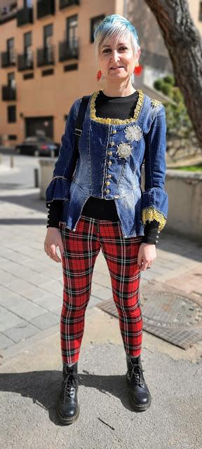 Chaqueta vaquera y leggings outfit