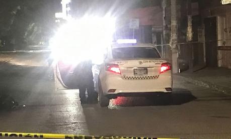 Taxista es baleado durante asalto en la colonia Satélite