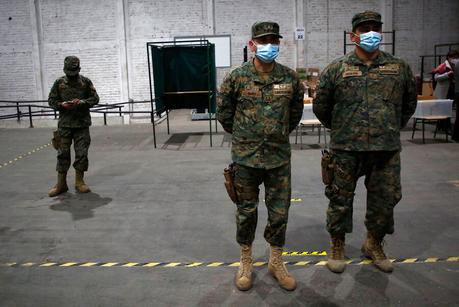 FFAA de Chile comienzan operativo para resguardo de elecciones