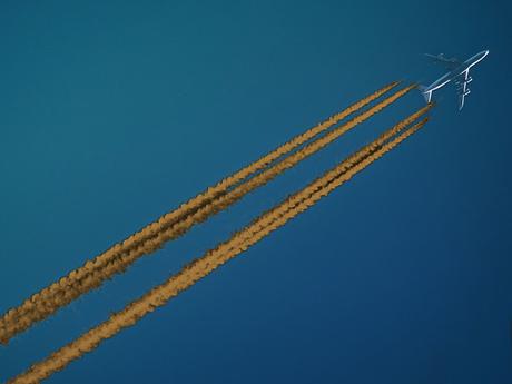 ¿Cómo combatir los pedos en los aviones?