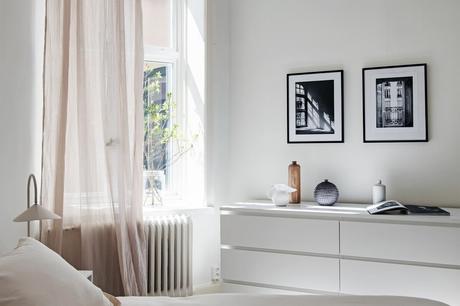 delikatissen wallpaper flowers swedish decor scandinavian style scandinavian decor scandinavian bedroom scandi style scandi hygge scandi bedroom scandi apartment papel de pared floral nordic style estilo nórdico cozy estilo nórdico acogedor estilo escandinavo decoración escandinavo cálido escandinavo acogedor dormitorio nórdico cozy house cozy home cozy apartment blue and white bedroom scandi  