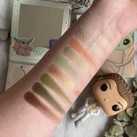 The Child Palette – Colourpop x The Mandalorian (Reseña, Swatches + Tutorial)