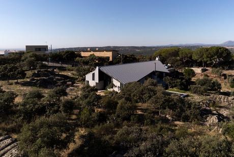 Casa en Torrelodones, Madrid / Enero Arquitectura