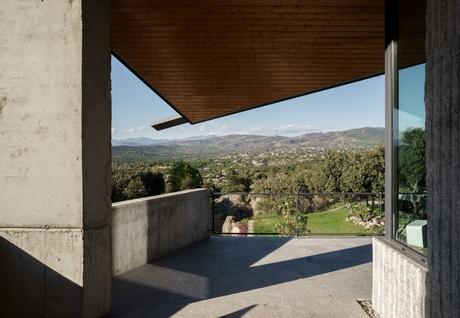 Casa en Torrelodones, Madrid / Enero Arquitectura