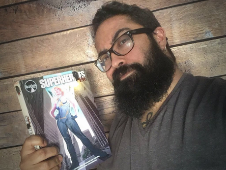 Primeras fotos de la 3ª ed de Superheroes INC en físico