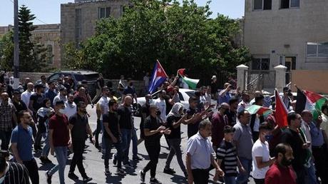 La bandera cubana ondea en la Palestina agredida